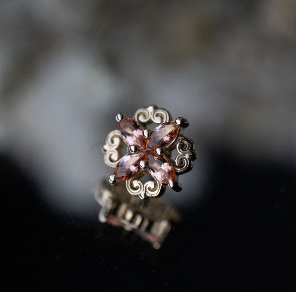 14/12ga Threaded Lamia Marquise, Gem: Peach Topaz, Material: YG
