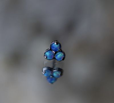 Titanium Threadless Trinity - 1.5mm Cabochon Gems