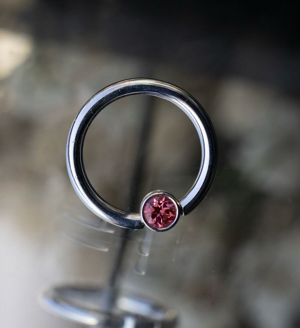 Round Bezel Fixed Ring - 2.5mm Gem, Diameter: 16ga 5/16in, Gem: Oregon Sunstone, Material: YG