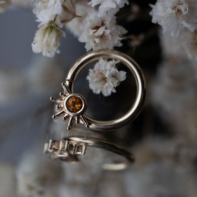 Live to Tell Seam Ring - 6.5mm with 2mm Gem