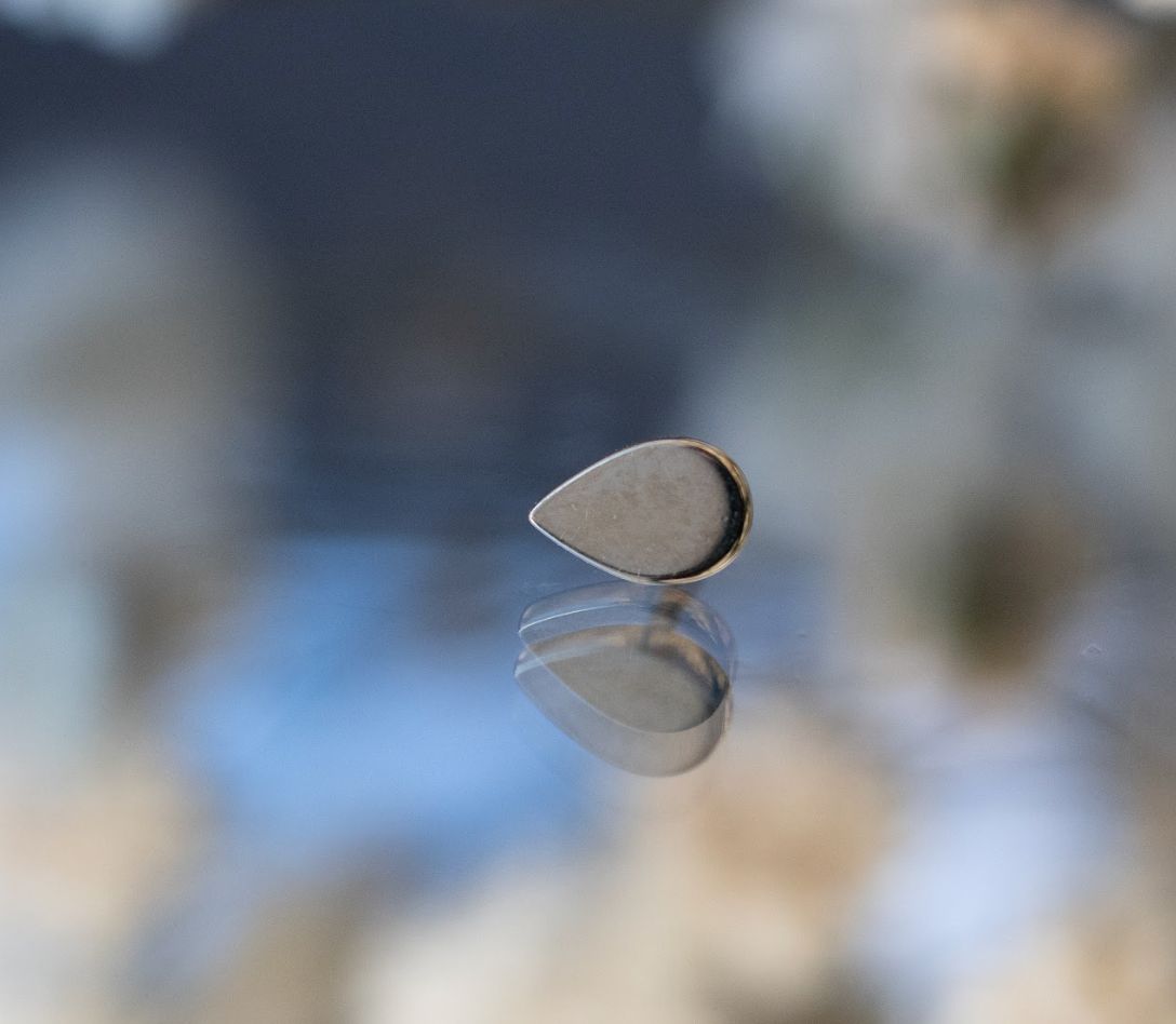 Threadless Flat Teardrop - 4x2.5mm, Material: YG