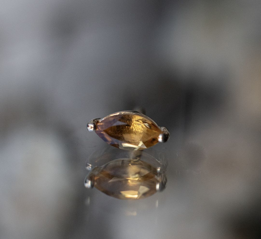 Threadless Marquise V-Prong