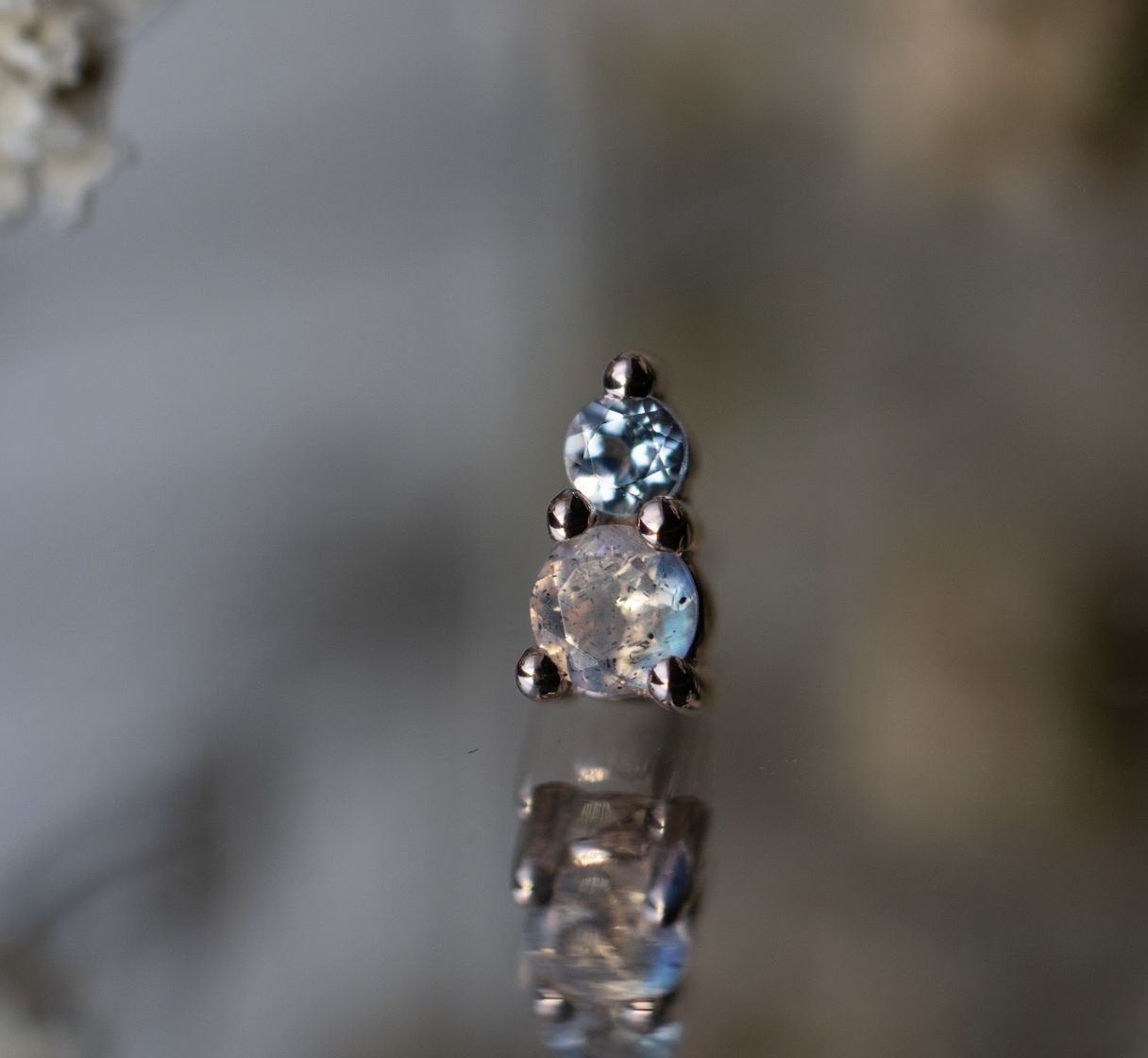 Threadless Jeanie 2 - 4x2mm