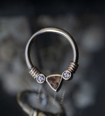 Trillion Faraway Seam Ring