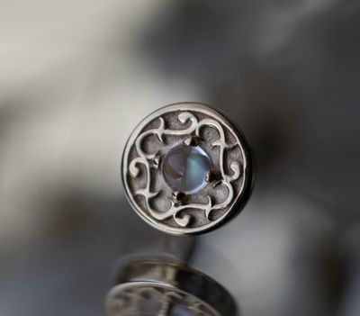 Threadless Elizabeth - 5.5mm