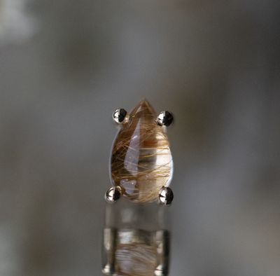 Threadless Pear Cabochon 4-Prong