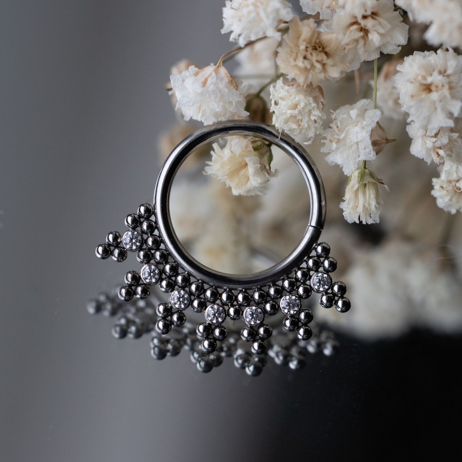 Emel Niobium Seam Ring, Diameter: 7/16in, Gauge: 16ga, Gem: CZ