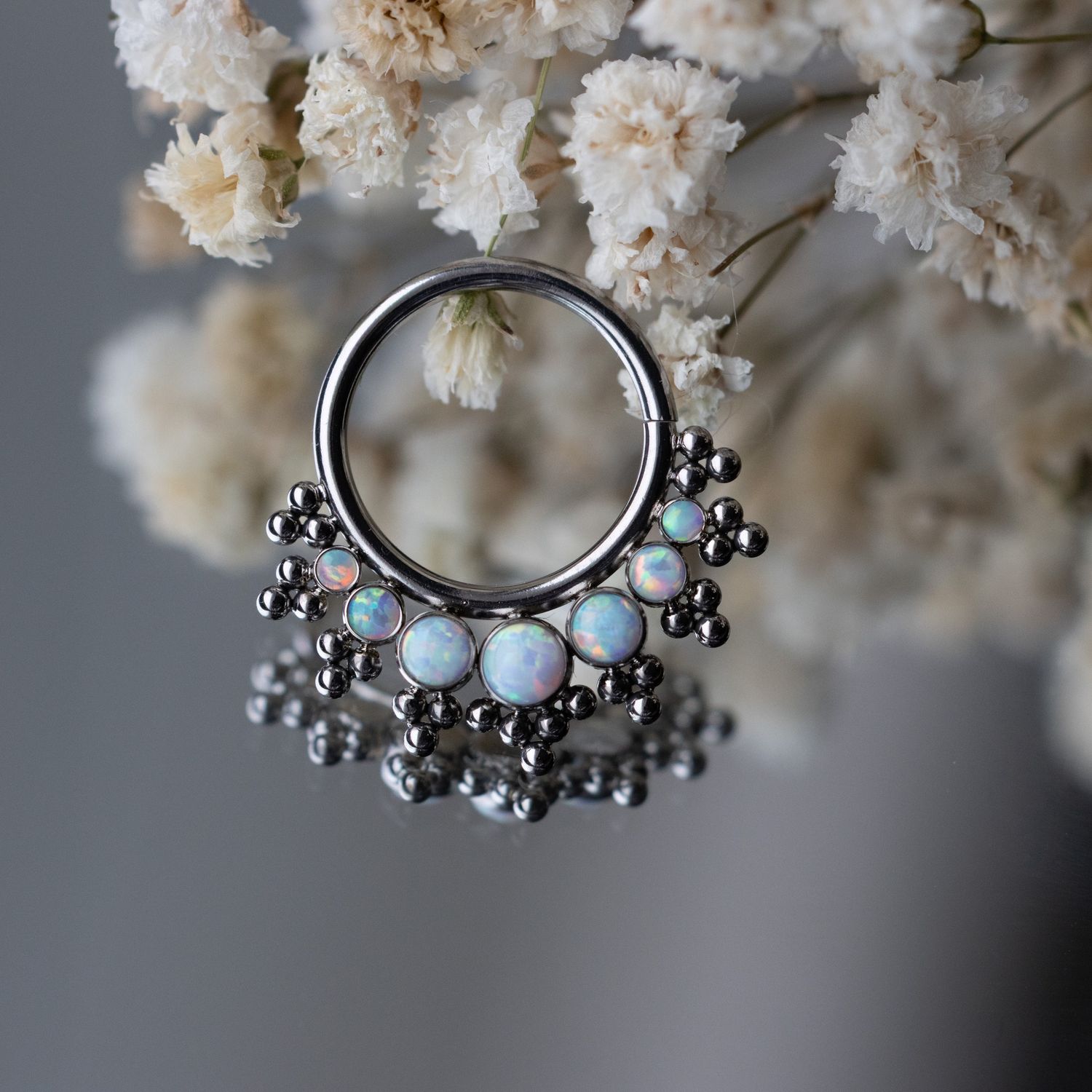 Sevil Niobium Seam Ring, Diameter: 7/16in, Gauge: 16ga, Gem: White Opal