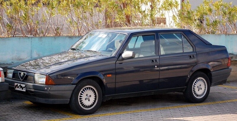ALFA ROMEO 75 BLU