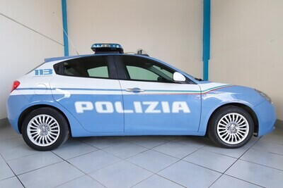ALFA ROMEO NUOVA GIULIETTA POLIZIA SQUADRA VOLANTE