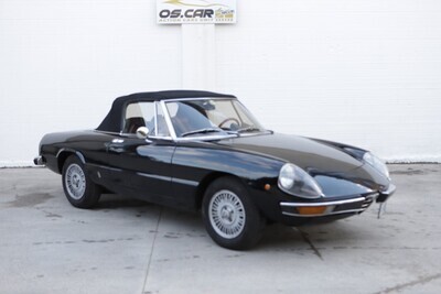 ALFA ROMEO DUETTO NERO