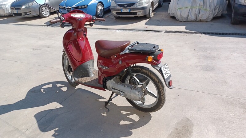 APRILIA SCARABEO 50 BORDEAUX
