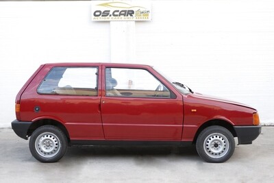 FIAT UNO ROSSA