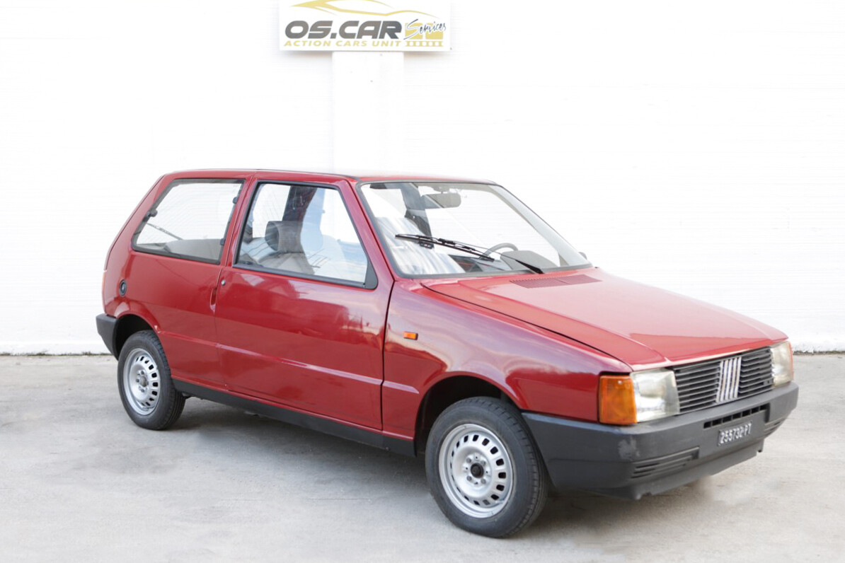 FIAT UNO ROSSA