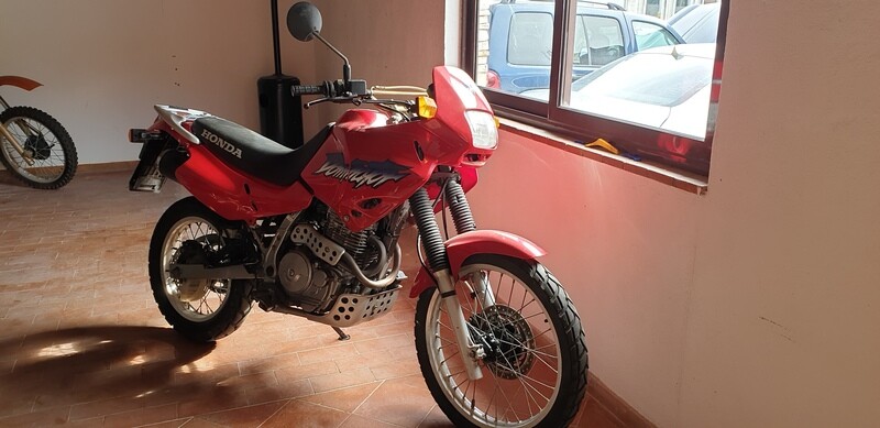 HONDA DOMINATOR ROSSA