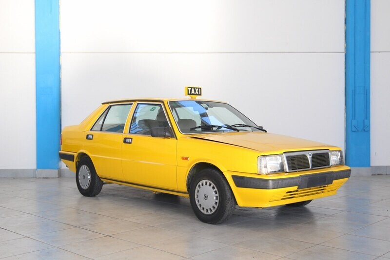 LANCIA PRISMA TAXI
