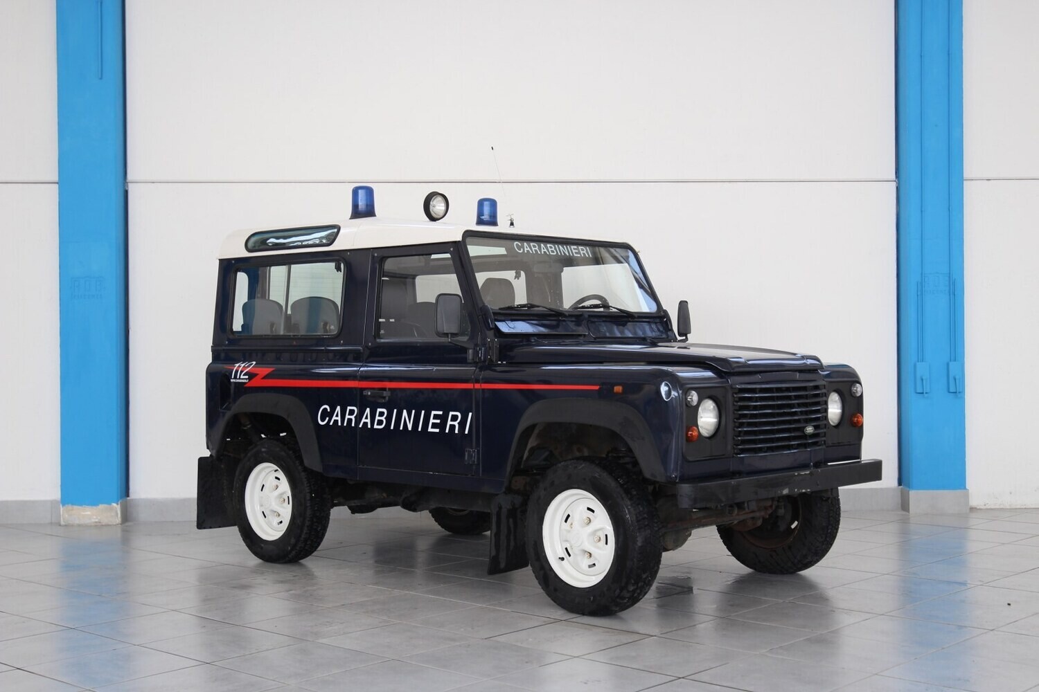 LAND ROVER DEFENDER CARABINIERI