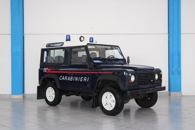 LAND ROVER DEFENDER CARABINIERI