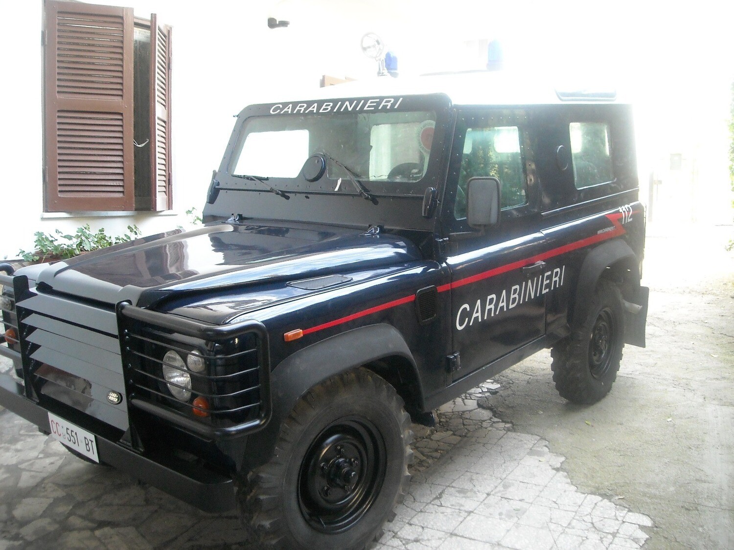 LAND ROVER DEFENDER CARABINIERI BLINDATO