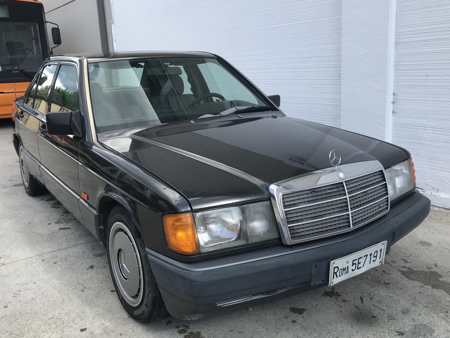MERCEDES BENZ 190E