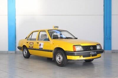 OPEL ASCONA TAXI