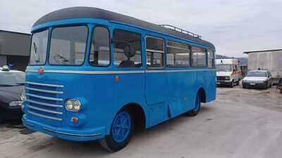 OM AUTOBUS BLU