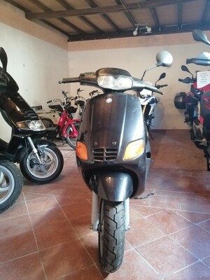 PIAGGIO ZIP NERO