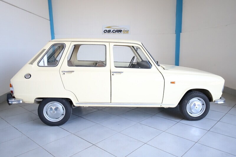 RENAULT 6 BEIGE