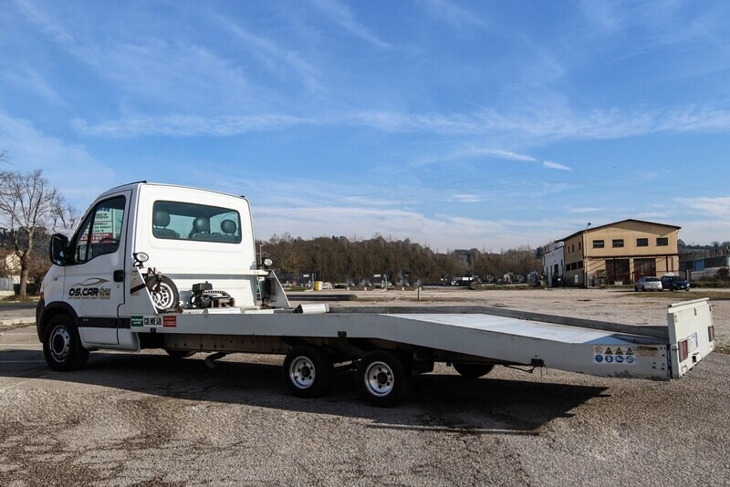 RENAULT MASTER CARRO ATTREZZI