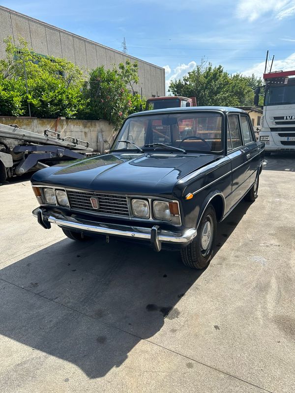 FIAT 125 BLU