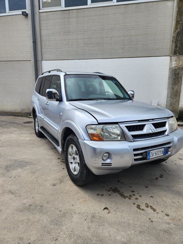 MITSUBISHI PAJERO V60 GRIGIO