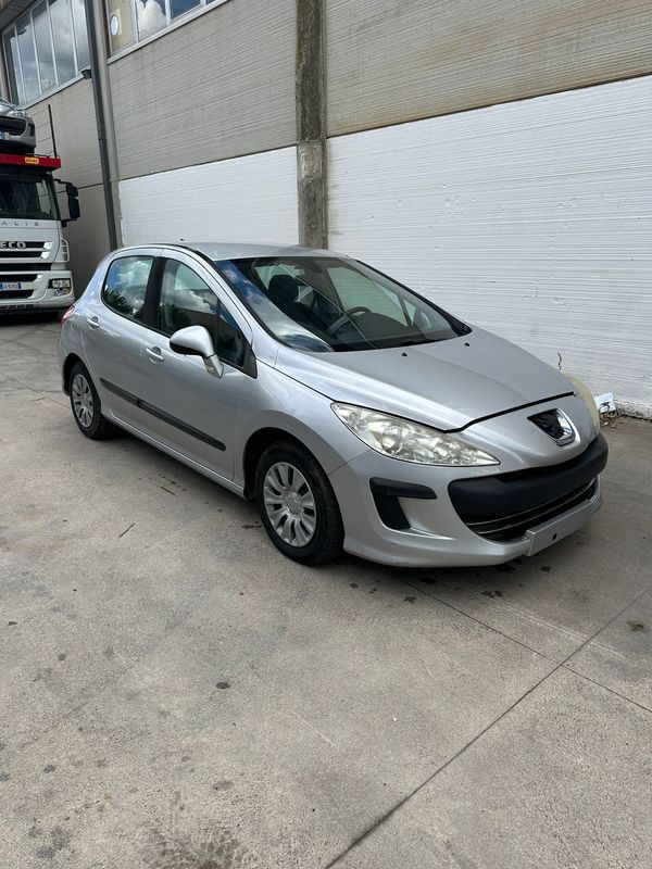 PEUGEOT 308 GRIGIA DOPPIA GUIDA