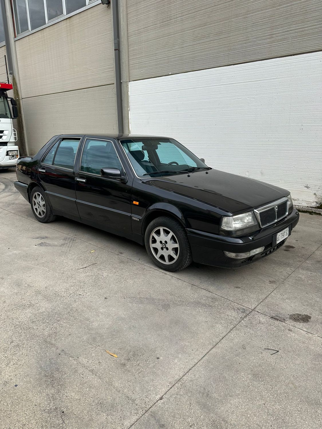 LANCIA THEMA NERA
