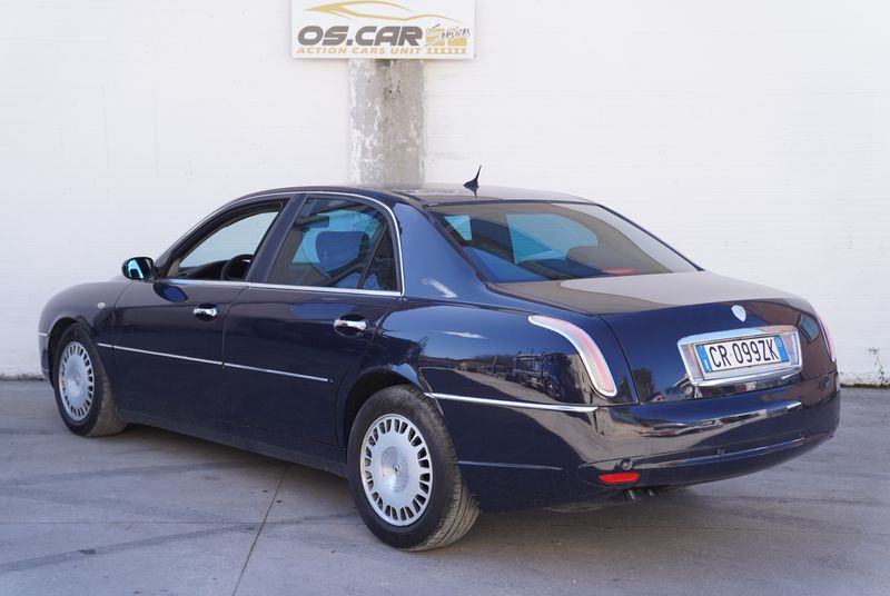 LANCIA THESIS BLU