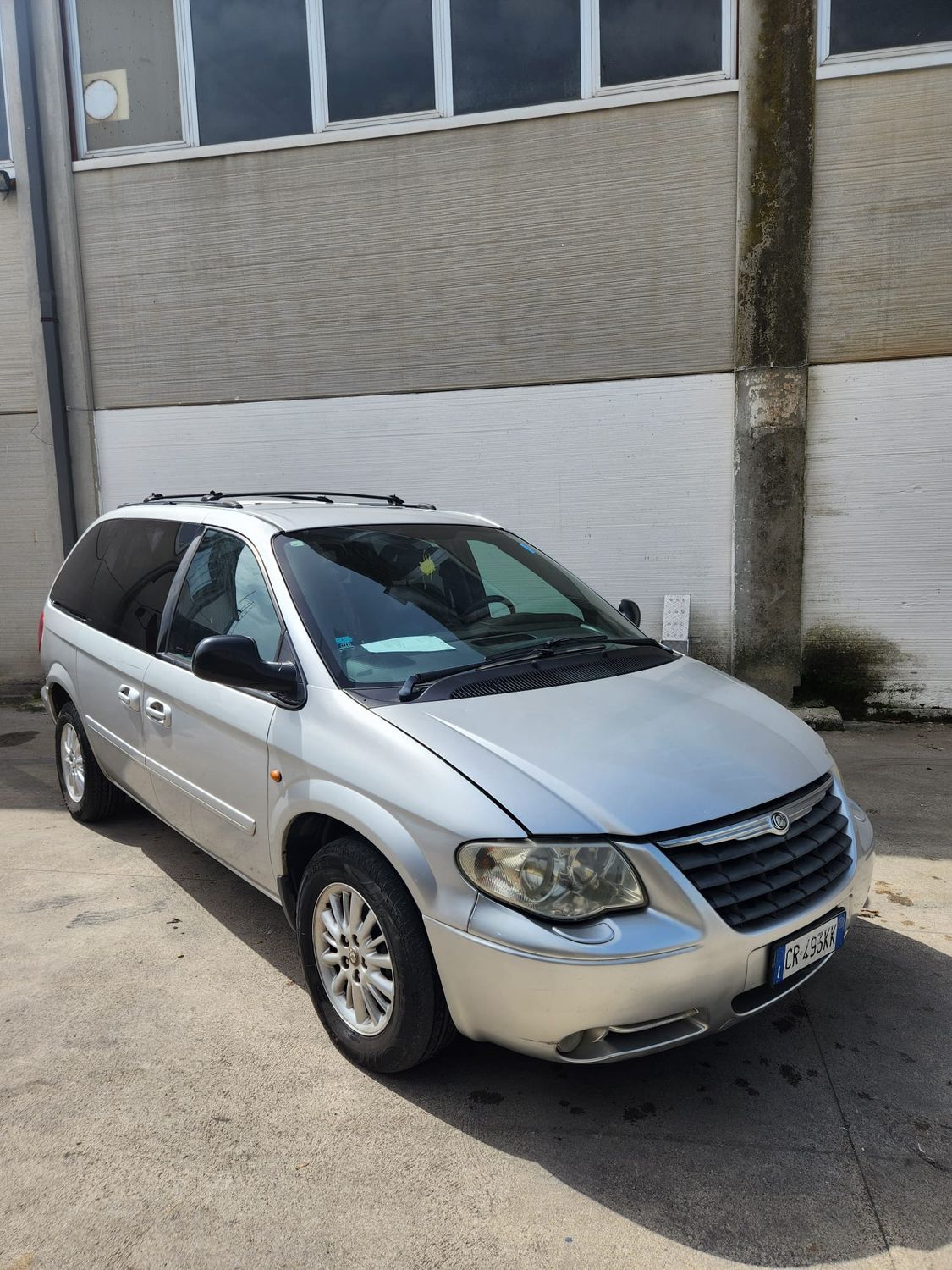 CHRISLER VOYAGER GRIGIO