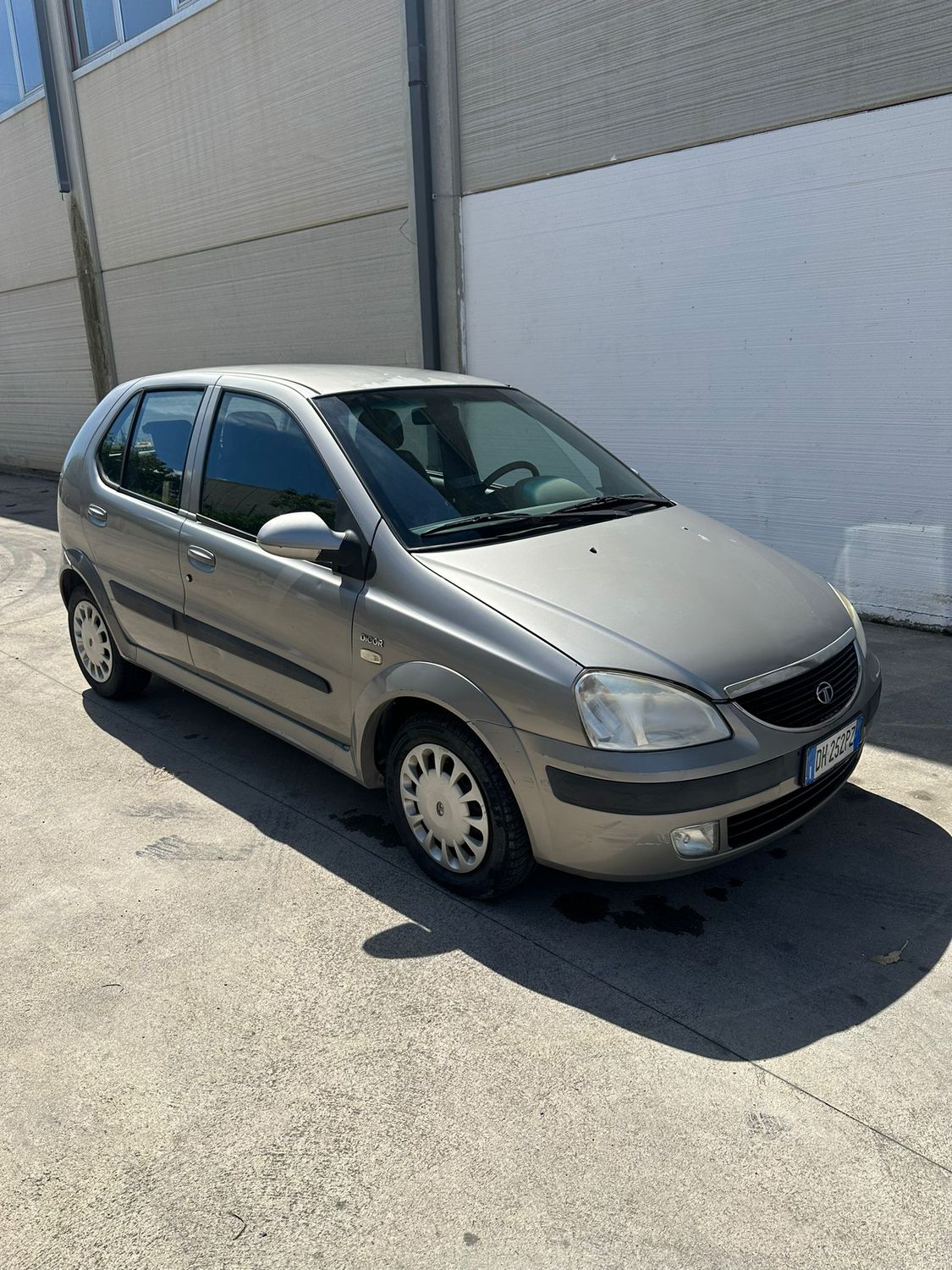 TATA INDICA GRIGIA
