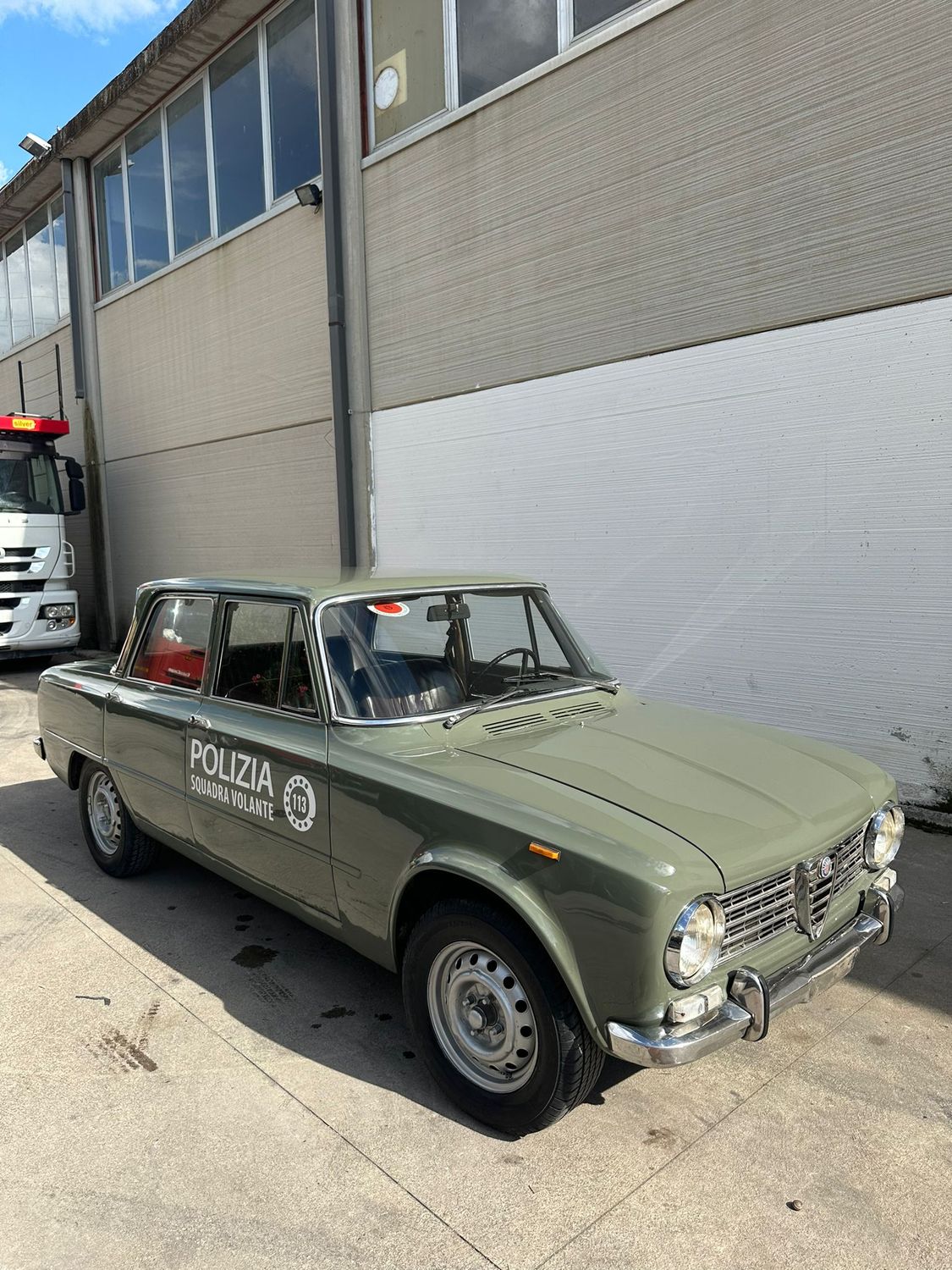 ALFA ROMEO GIULIA VERDE POLIZIA