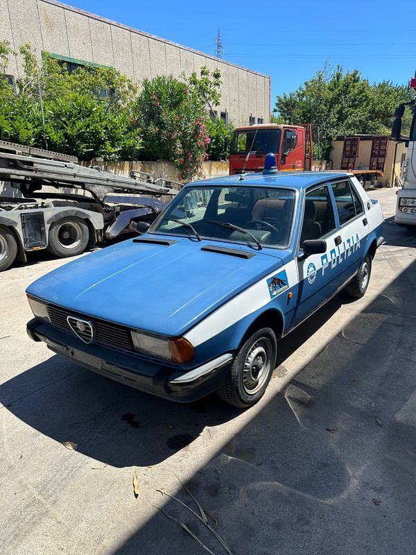 ALFA ROMEO GIULIETTA POLIZIA EPOCA