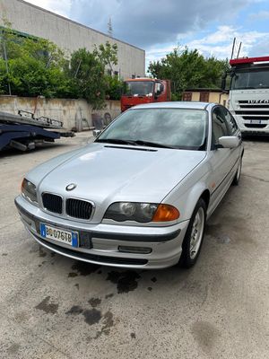 BMW 318I GRIGIO