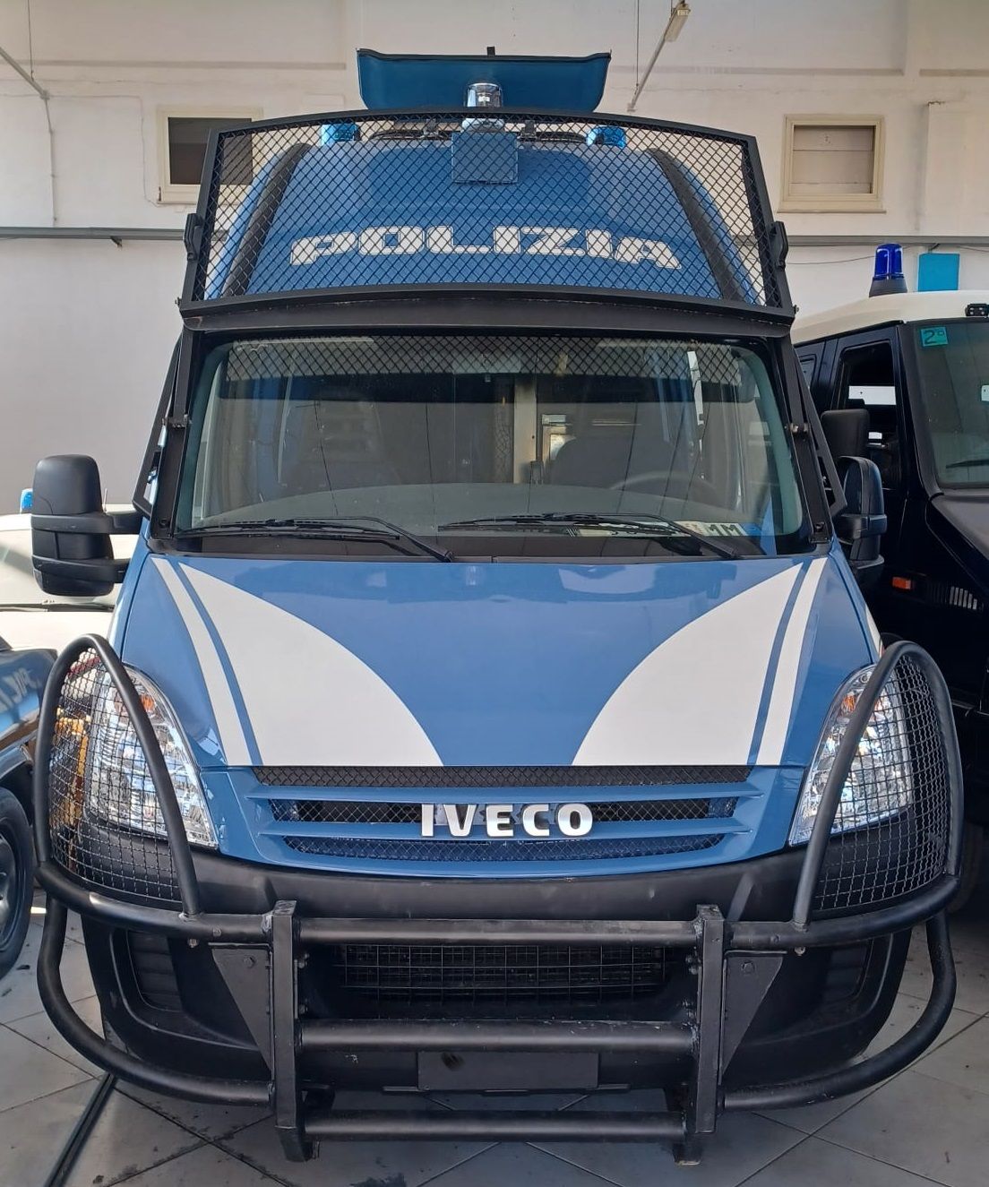 IVECO DAILY MK4 PASSO LUNGO POLIZIA