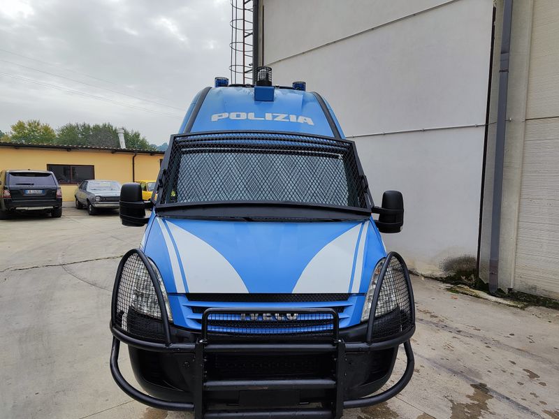 IVECO DAILY MK4 PASSO CORTO POLIZIA