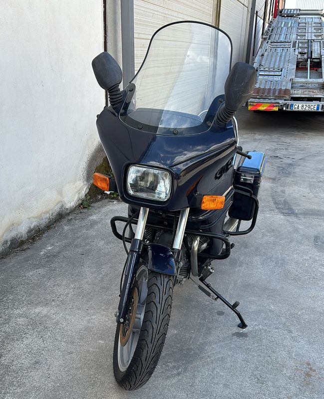 MOTO GUZZI V35