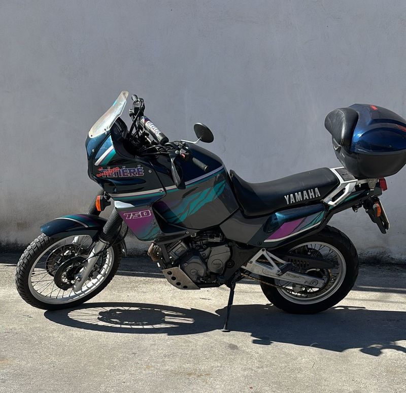YAMAHA SUPER TENERE XTZ750