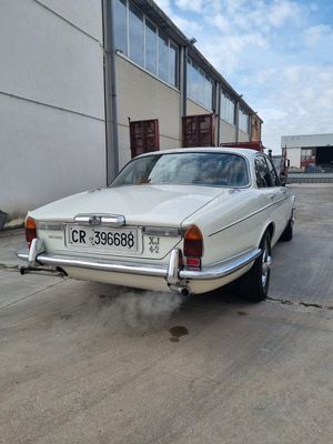 JAGUAR XJ6