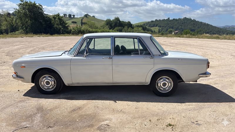 LANCIA 2000