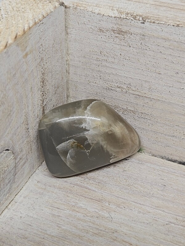 Knuffelsteen Calcedoon