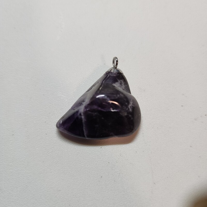 Amethyst stone for necklace