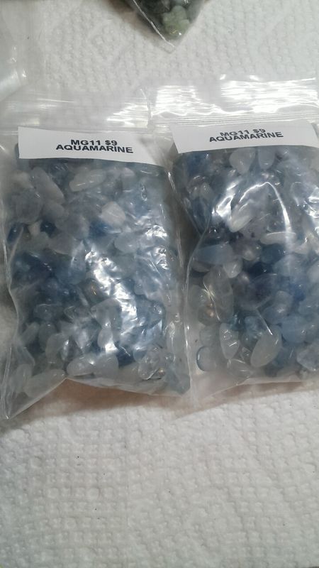 Aquamarine chips