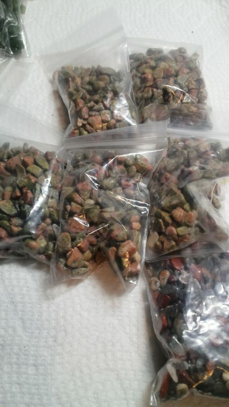 African bloodstone chips (not drilled)