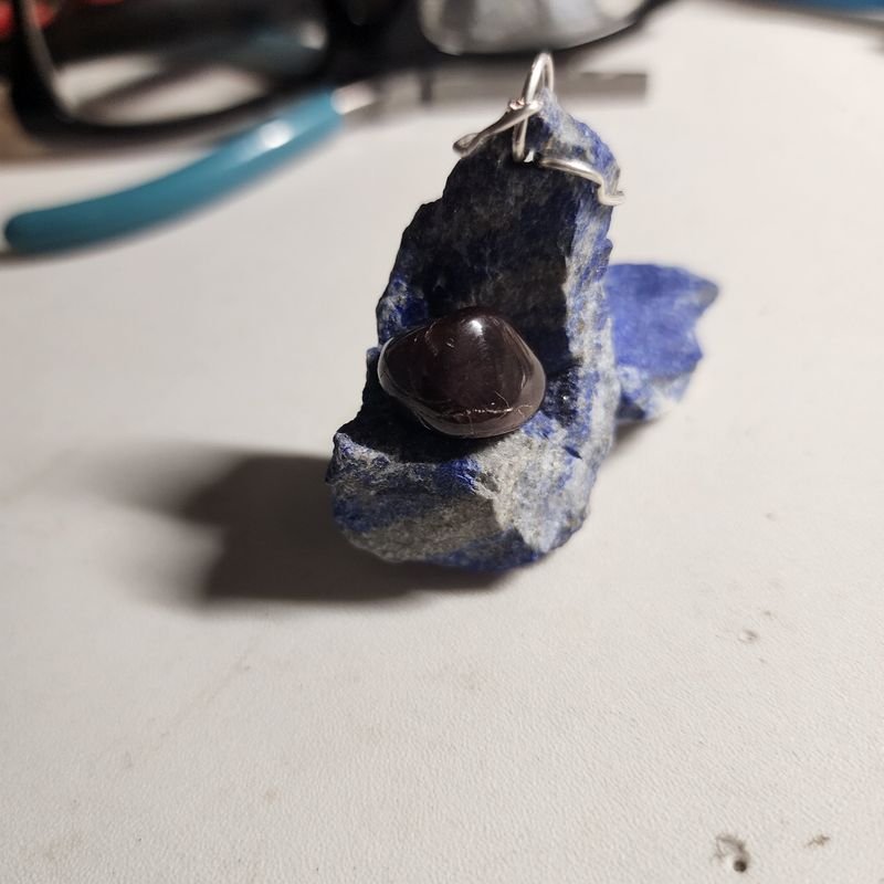 Lapis lazuli rough stone with red garnet tumbled